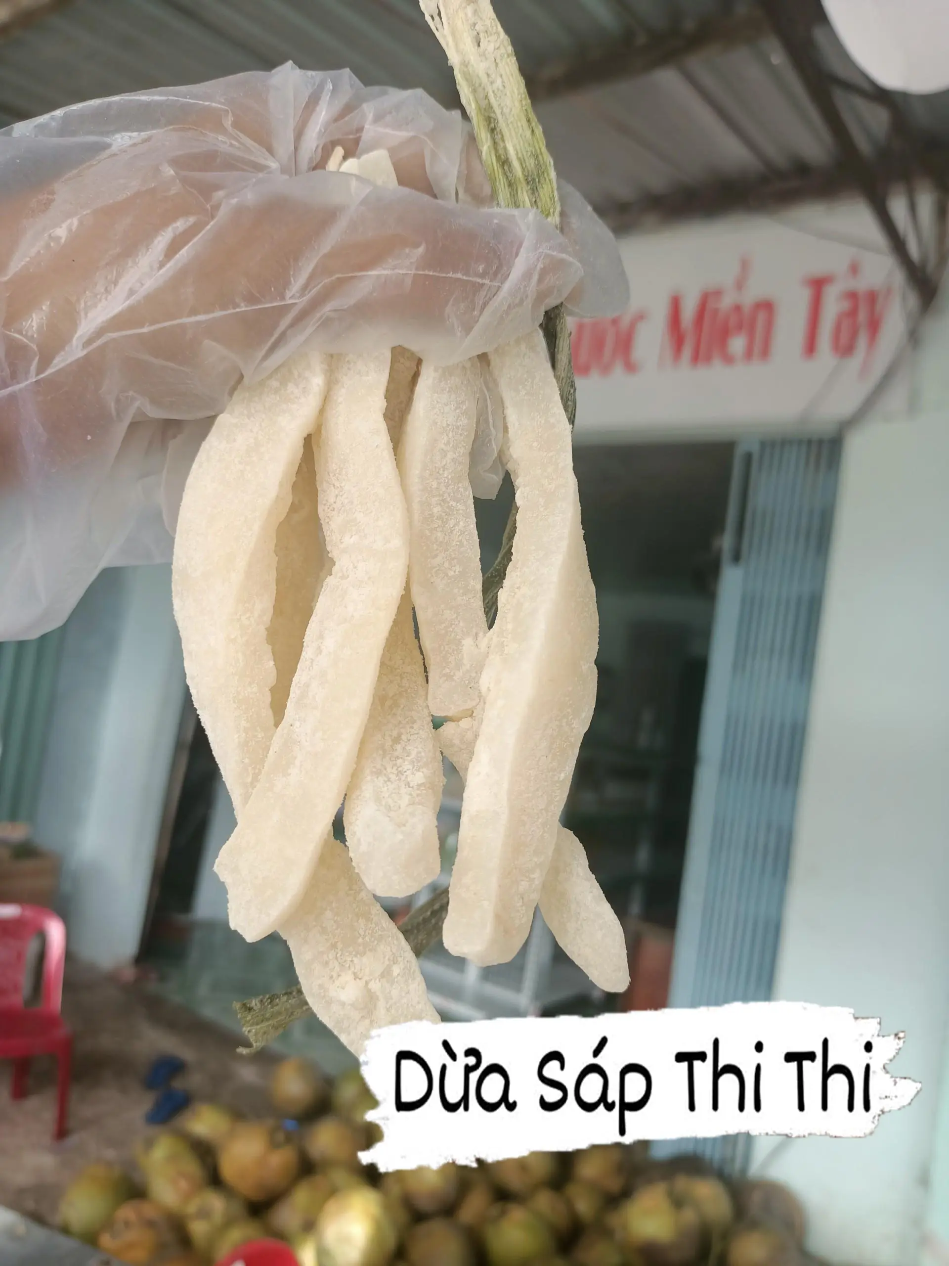 250gr Mứt Dừa Sáp Loại 1 Vị Lá Dứa Snack Thức Ăn