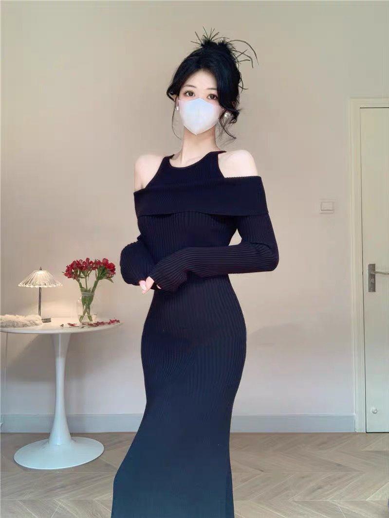 Product Introduction of Áo Dài Dệt Kim, Phong Cách Pháp Thanh Lịch, Thích Hợp Cho Mùa Thu Và Mùa Đông, Trễ Vai, Ôm Vừa Vặn, Váy Đuôi Cá, Quần Áo Nữ Mới 2024 Women Dress Khuy Đen 7