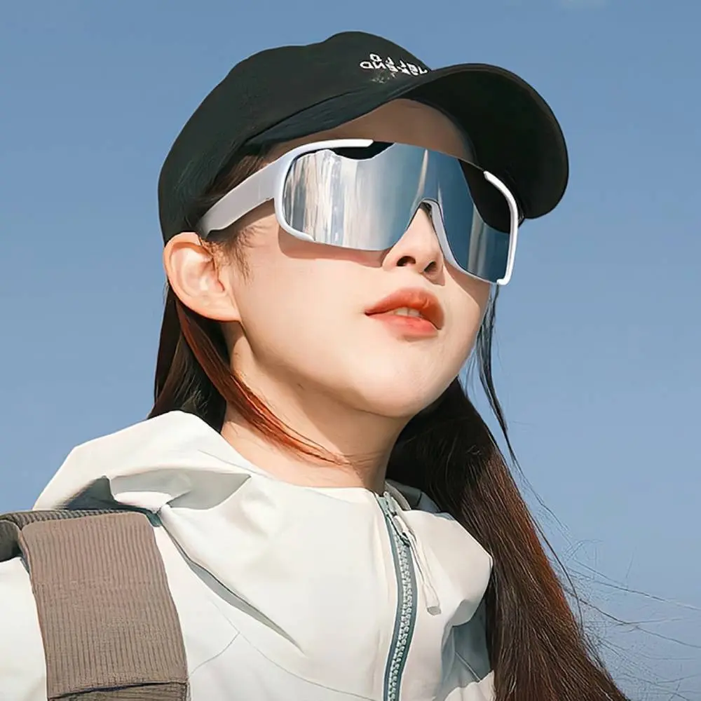 Kacamata Outdoor Running Kacamata Hitam Bingkai Besar Bersepeda Pelindung Matahari Tahan Angin Kacamata Hitam Sepeda Anti UV Dan Radiasi Pria Dan Wanita Kacamata Hitam Lari/Ski/Mengemudi/Memancing/Hiking /Kacamata Bepergian