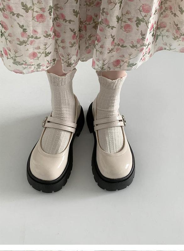 Product Introduction of Black and round Thick Bottom Mary Jane Small Leather Shoes Women 2024 New Retro Matching Skirt Low-Cut Chunky Heel Shoes 27