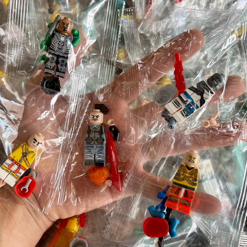 Đồ chơi lắp ráp - combo 5 nhân vật minifigures kèm phụ kiện : ninja, army, city,... ngẫu nhiên, new 100% Toy 1
