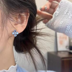 Hoa Tai Dễ Phối Đồ Phong Cách Pháp, Màu Xanh Trong Suốt Mori, Hoa Kẹp, Giá Cả Phải Chăng, Thiết Kế Sang Trọng, Thích Hợp Cho Mùa Hè, Dễ Phối Đồ