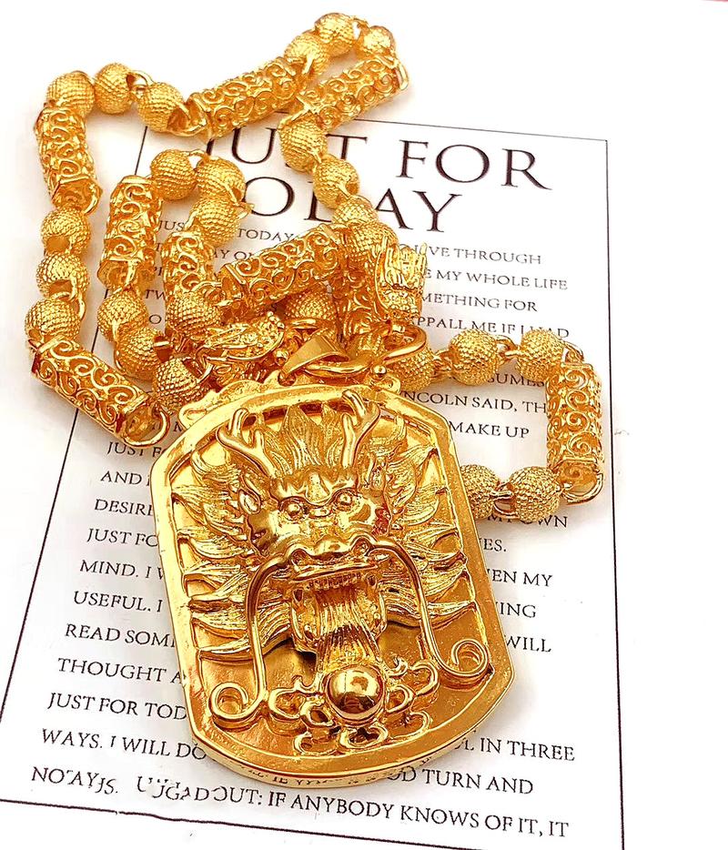 Product Introduction of Men's Necklace Pendant Hollow Dragon Head Necklace 9