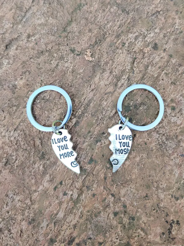 Cute Heart Design Couple Matching Keychain, Couple Key Ring with Love Letter Engraved, Fashion Accessories for Both Men & Women, Gift for Girlfriend, Boyfriend, Valentine's Day, Gift 5