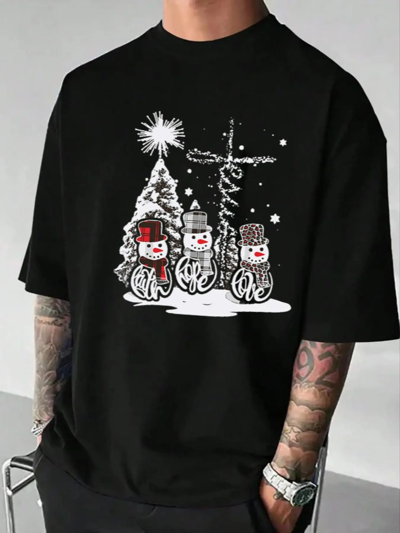 【Plus Size】 Men's Christmas Themed Snowman Print Short Sleeve Graphic Tee, Casual Comfy Loose T-shirt for Daily Wear, Men's Clothing for All Seasons
