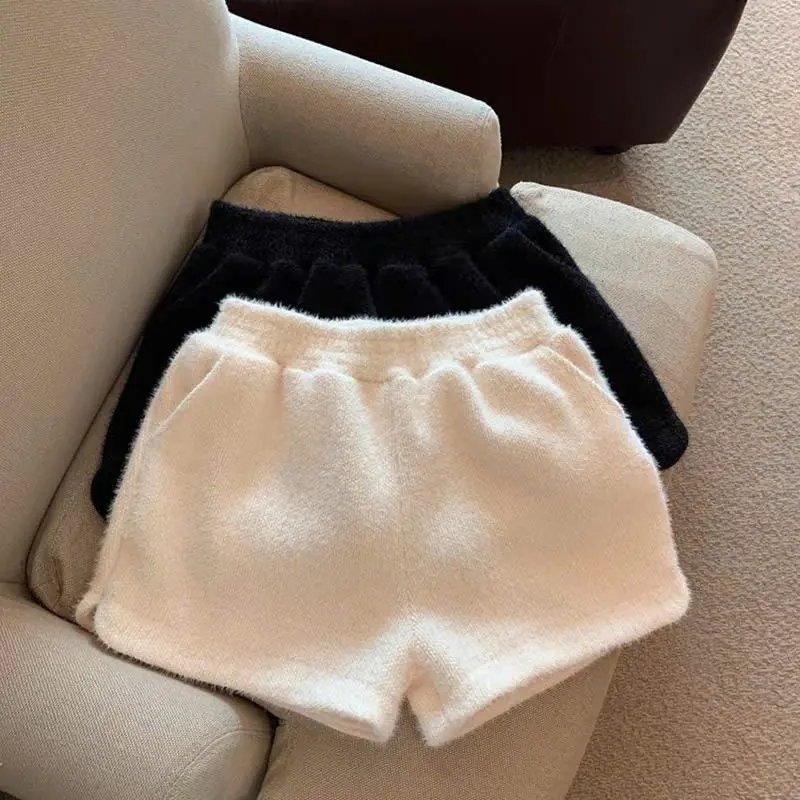 Quần short nữ chất LÔNG THỎ mềm mịn cạp chun to dáng ngắn mã LT 2002