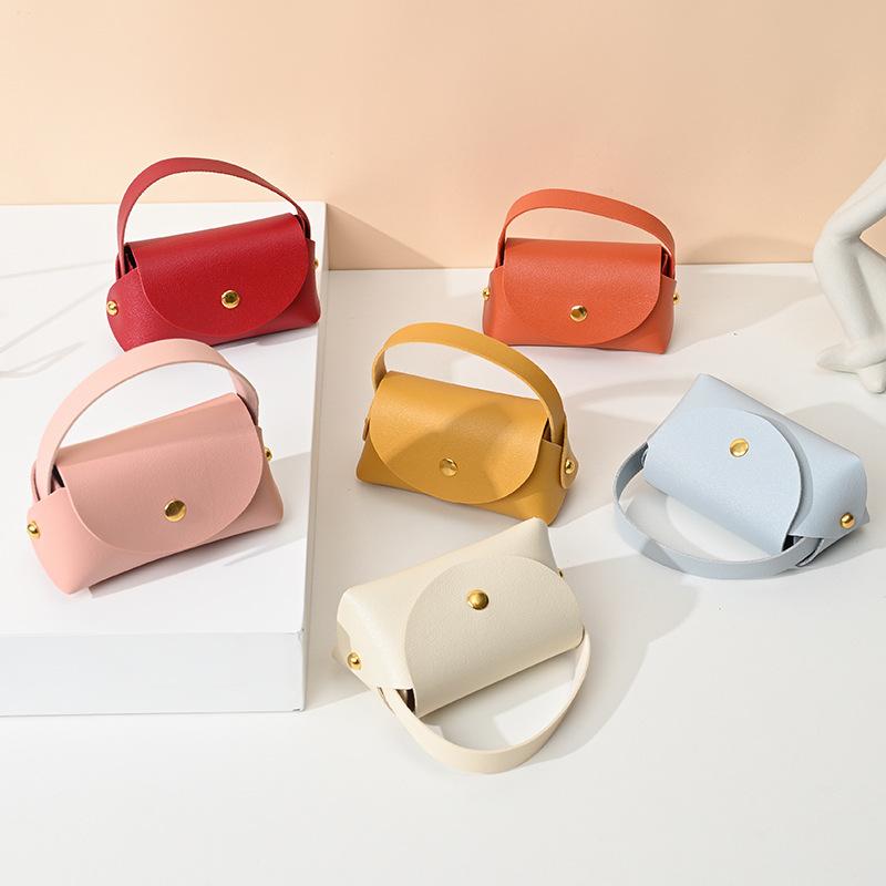 Product Introduction of Xiaohongshu Same Style Wedding Wedding Candy Bag Leather Buggy Bag Small Size Table Sugar Handbag Wedding Gift 0