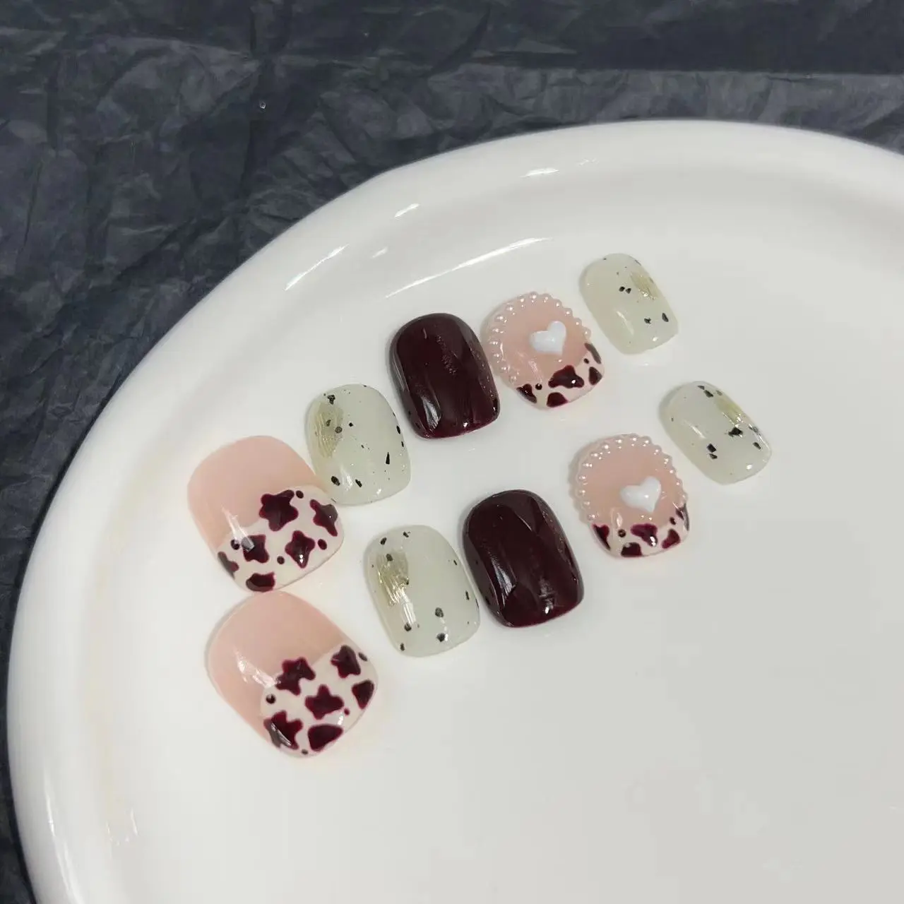 Cute Handmade 10pcs False Nail Daily Short Nails Pearls Heart Geometric Press On Nails Wine Red New