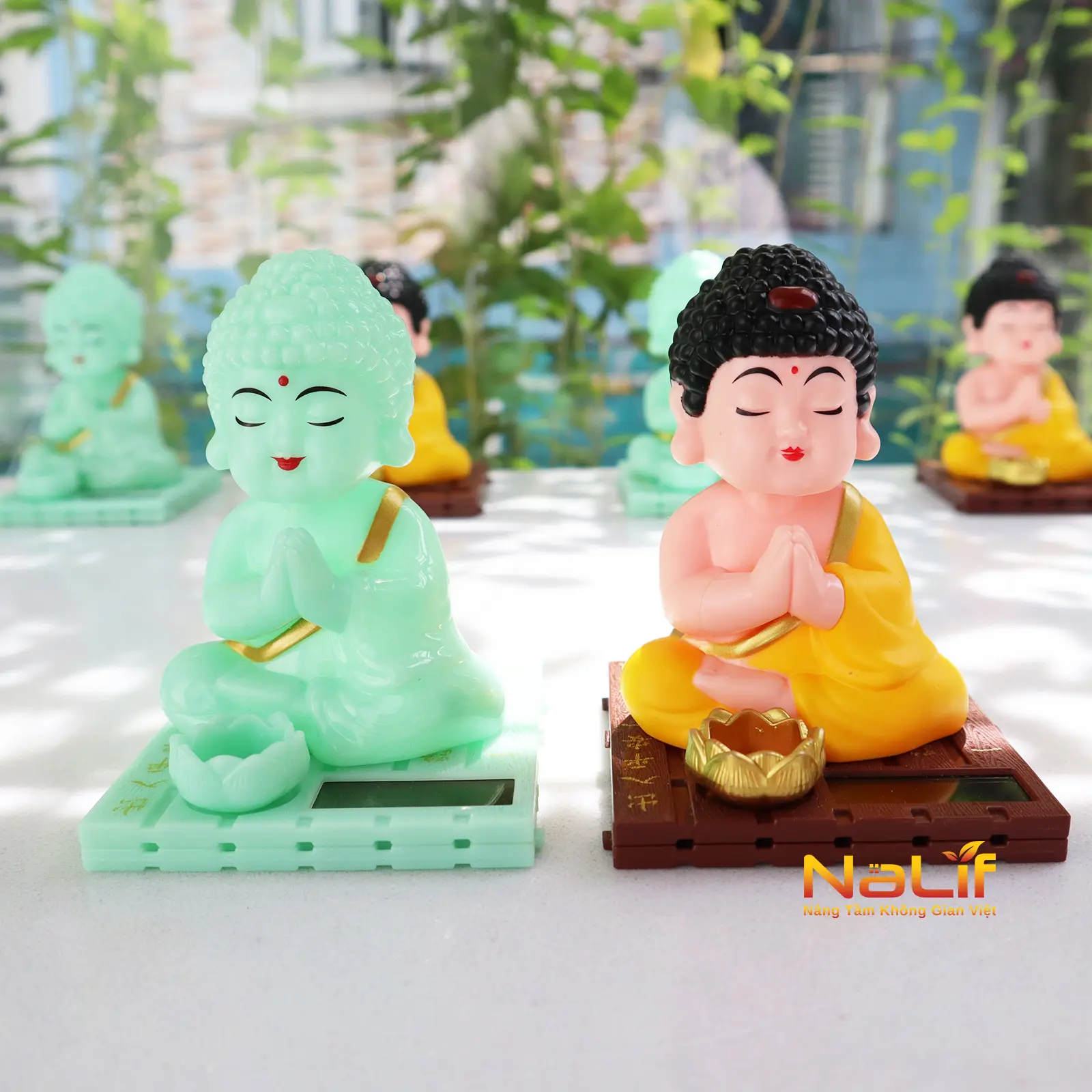 Tượng Phật Thích Ca Mâu Ni Toạ Bàn Thạch Gật Đầu Dùng Năng Lượng Mặt Trời Trang Trí Taplo Xe Hơi Oto