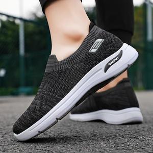 Giày cho nam, thích hợp cho mùa hè, giày chạy nước rút