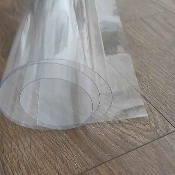 Màng nhựa PVC dầy 0,3mm trong suốt dùng làm khăn trải bàn, làm khăn trải giường Spa, dùng làm vách ngăn lạnh ...