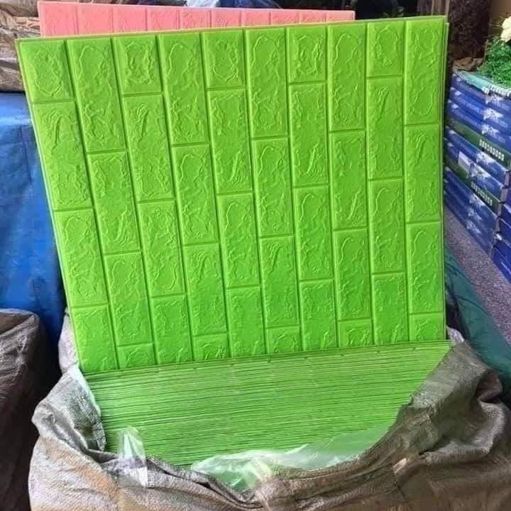 1 tấm xốp dán tường Vân gạch kích thước 70x77cm 0