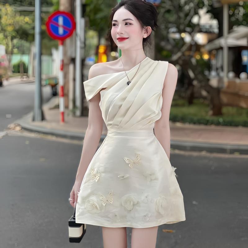 Đầm xếp ly xéo cộc tay lệch vai đi tiệc A602 chất tafta bóng lót lụa form xòe dáng ngắn mix hoa nhụy đá freesize KimHoa77 Nữ Kem Dress Women