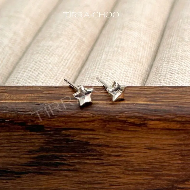 Bông Tai Nữ Tirra Choo Ngôi Sao Đính Đá Khắc Máy Phong Cách Minimalist