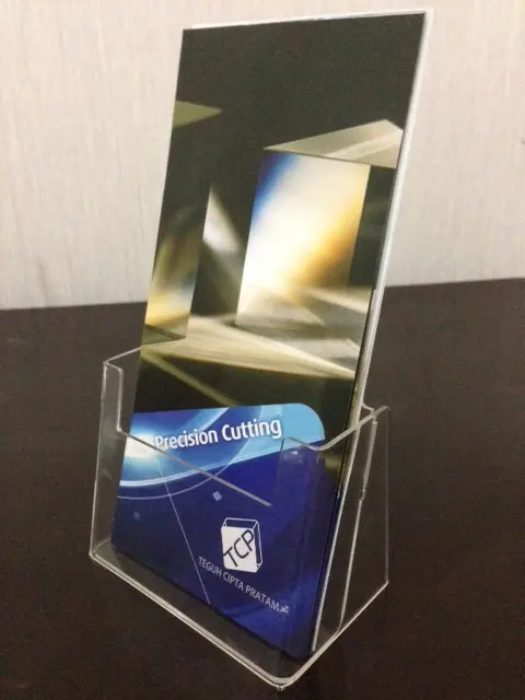 Acrylic Kotak Brosur/Acrylic Display Brosur 2