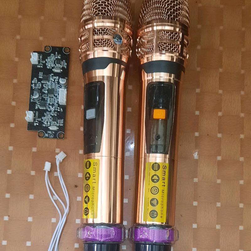 mic loa kéo chính hãng  cao cấp, tiếng hát to, sáng, hút chống hú. toàn bộ thân được làm bằng hợp kim nhôm bền đẹp. bảo hành 1 năm.