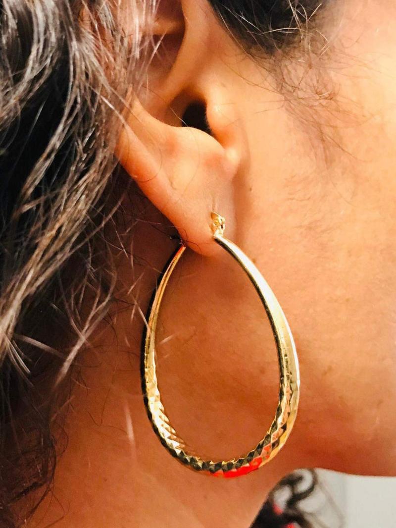 Product Introduction of Women's Elegant Texture Metal Design Hoop Earrings, Exquisite Trendy Hoop Earrings, Gorgeous Jewelry As Birthday Gift for Girlfriend 9