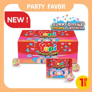 Yupi Crunchy Gummy Fruity Clusters Display Box