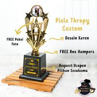 Gambar Piala Thropy Custom Kado Valentine 2023 Free Foto / Piala Penghargaan Hadiah Ultah Kado Ultah Free Packing Kardus Kartu ucapan - Pacar Terbaik dari Bonekahandmadesukasuka Kab. Sukoharjo 1 Tokopedia