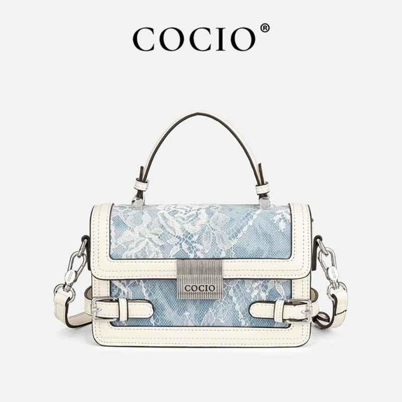 (Full Box) COCIO CC165 - Túi xách nữ COCIO  sang trọng, đẳng cấp, thời thượng. Bag nữ Xách tay, Đeo chéo, Đeo vai, Đi chơi, Đi làm. Họa tiết hoa lá thuê trên vải lưới - Màu Trắng phối xanh Da Chữ Nhật
