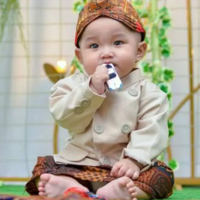 Setelan Beskap Anak umur 6 bulan sampai 4 tahun  /  Baju Jawa Anak / turun tanah / tedak sinten