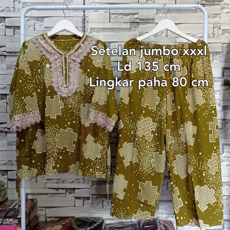 One set super jumbo rayon tebal setelan renda arab jumbo Celana Panjang Wanita. 1