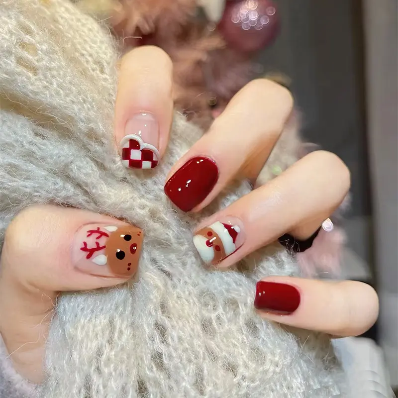 Shengyan Festival Elderly Reindeer Plaid Pattern Brightening Atmosphere Versatile Fake Nail Stickers Detachable Wearable Nails 24 Pieces