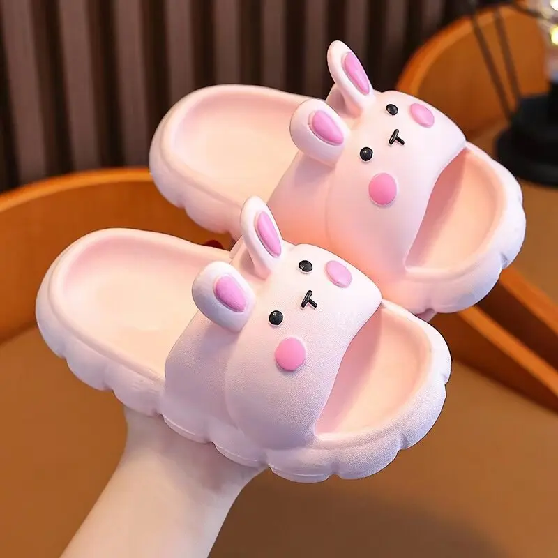Sandal kartun Rt04 untuk kanak-kanak, kasut fesyen berwarna-warni untuk kanak-kanak, getah lembut, sangat selesa, arnab comel (sedia untuk dihantar di Thailand)