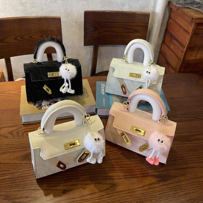 TÚi Xách Đeo Chéo Khóa Gập PHối Móc Gấu Cute Phong Cách Hàn Quốc Bag Nữ Da túi