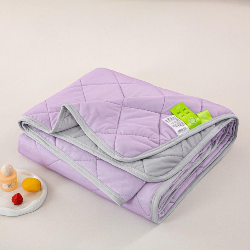 High Quality Double Sided Cooling Blanket Skin-Friendly Cold Effect Conditioning Quilt Lightweight Breathable Cooler Quilt Spring Summer 7