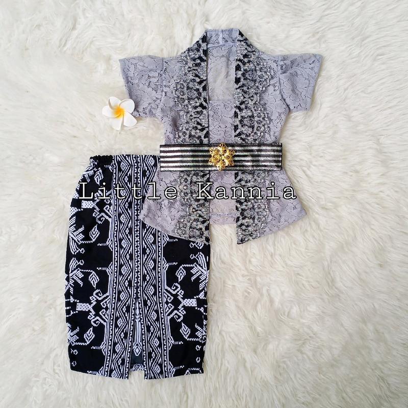SET KEBAYA ANAK KARTINI WARNA SILVER LK030 1