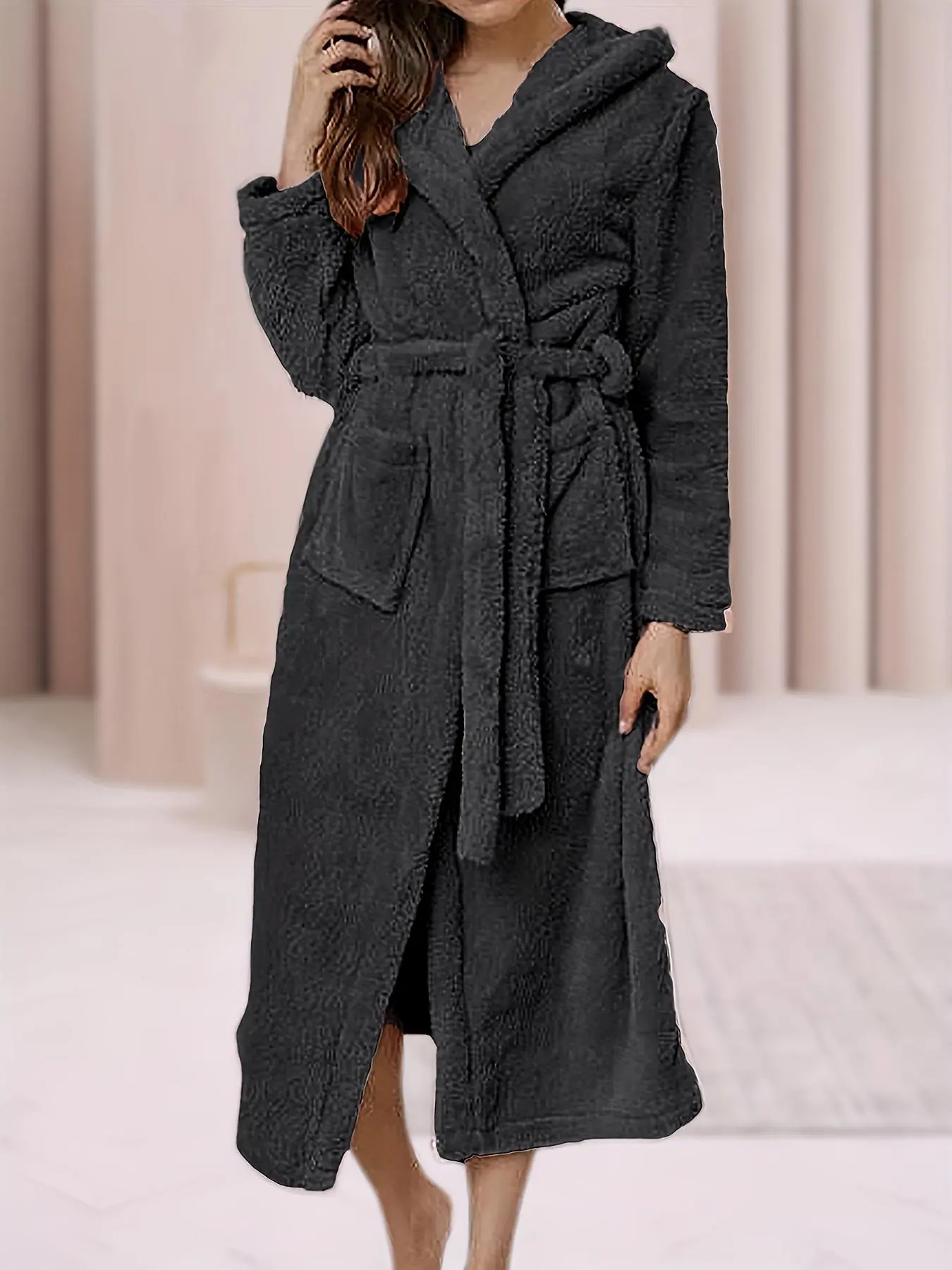 【Plus Size】 Solid Belted Wrap Coral Fleece Lounge Robe, Casual Long Sleeve Pocket Lounge Robe, Women's Sleepwear for Fall & Winter