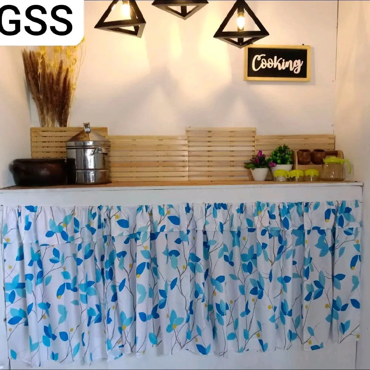 GORDEN KOLONG DAPUR MOTIF MOTERO BIRU Jendela