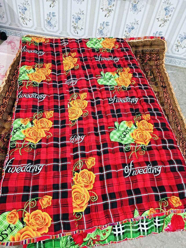 Product Introduction of KHUNG VỎ ĐỆM NGỦ 1M2 CHƯA NHỒI BÔNG, HOA ĐỎ 2
