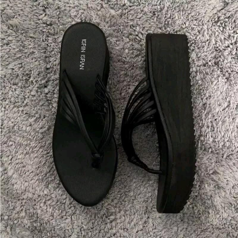 sandal wanita isrin isran taharie 1