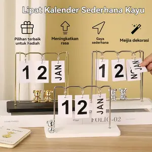 Beruang Kalender Ornamen Ruang Tamu Ruang Kantor Kalender Desktop Kantor Kreatif Kerajinan Logam Besi Eropa Bear Calendar Ornament Living Room Office Desktop Calendar Creative European Iron Metal Crafts