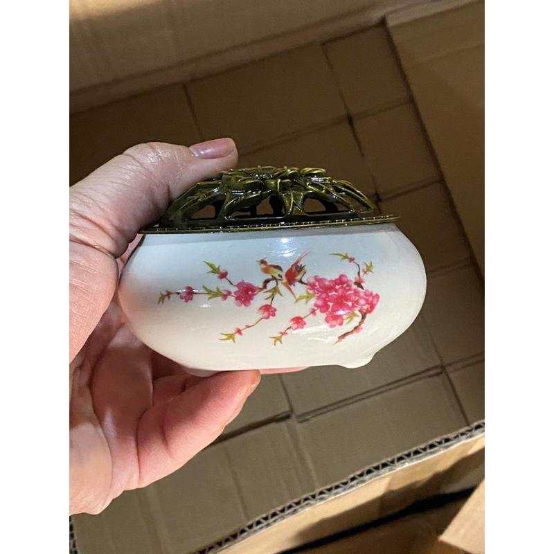 lư gốm trắng xông trầm - dụng cụ đốt trầm hương hoạ tiết siêu đẹp