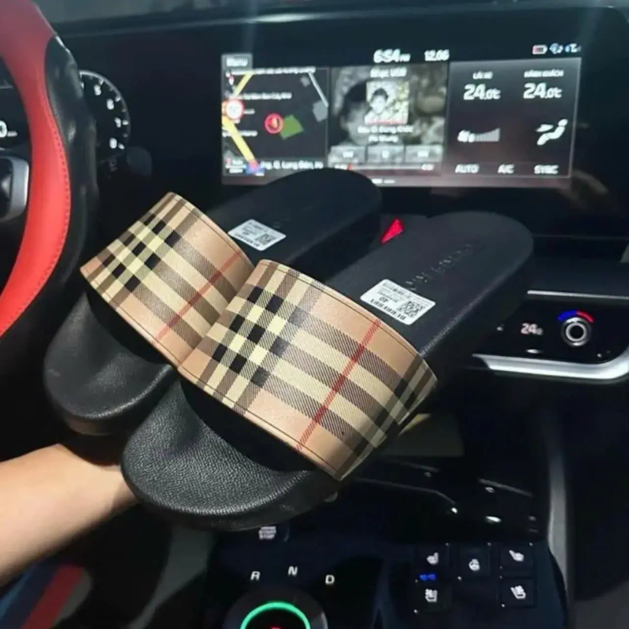 SZ35-43 Dép Nam Nữ Đồng kẻ Sọc, Dép bắp rang bơ phù hợp mọi lứa tuổi, Dép quai ngang B B R Chất liệu cao su non đế mềm êm chân