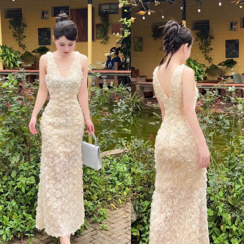 Váy A15 hoa hồng 3D dáng dài cổ V - Thư Váy