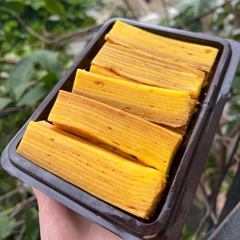 Kue camilan potongan pinggiran kue lapis premium berat 350g