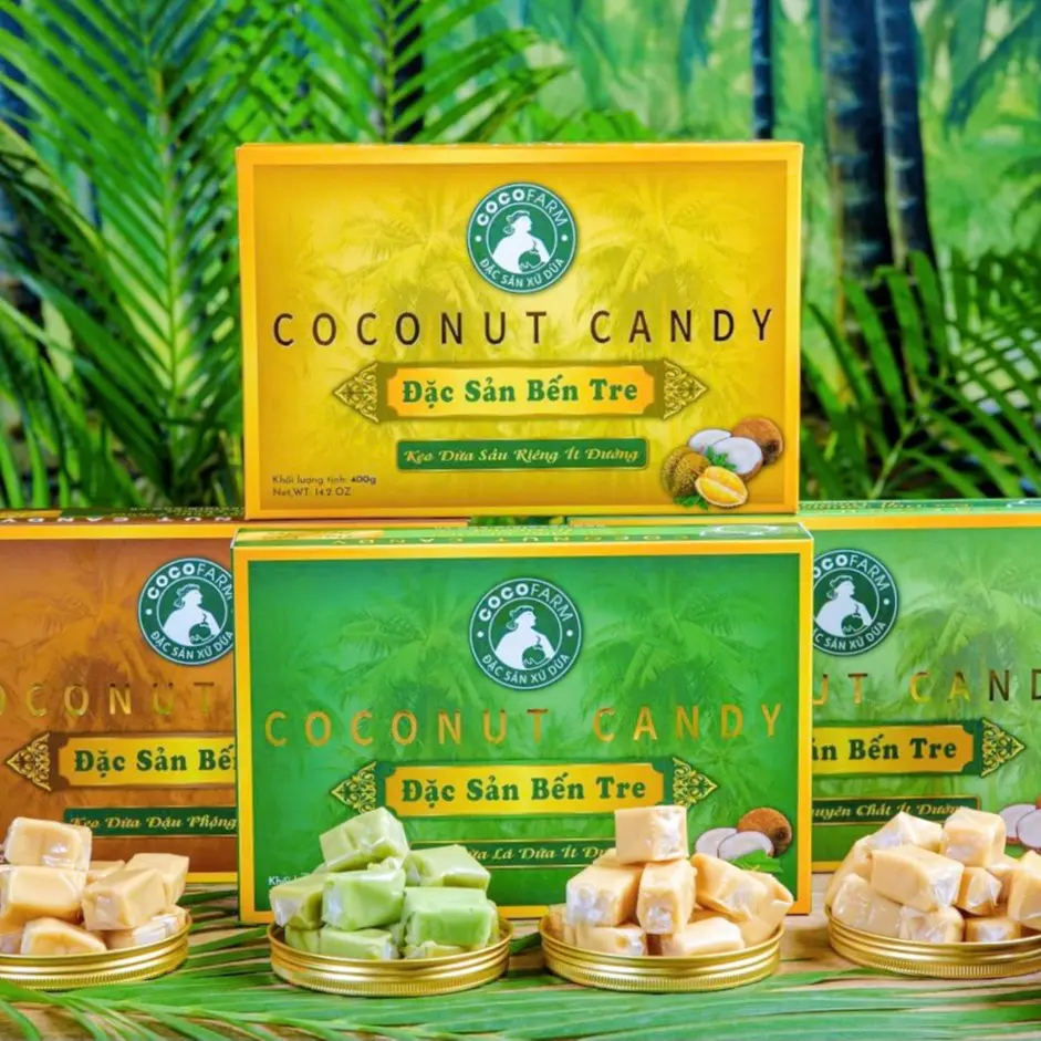 Kẹo dừa truyền thống với 4 hương vị lá dứa, sầu riêng, đậu phộng và nguyên chất ít đường cocofarm 400g