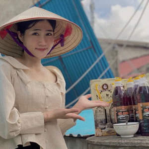 Em Nhung Bán Mắm Ba Làng