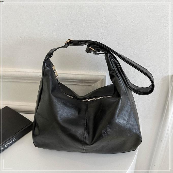 Túi xách đeo chéo nam nữ unisex da pu trơn mềm cá tính thời trang đẹp giá rẻ bag PK 865 A.z