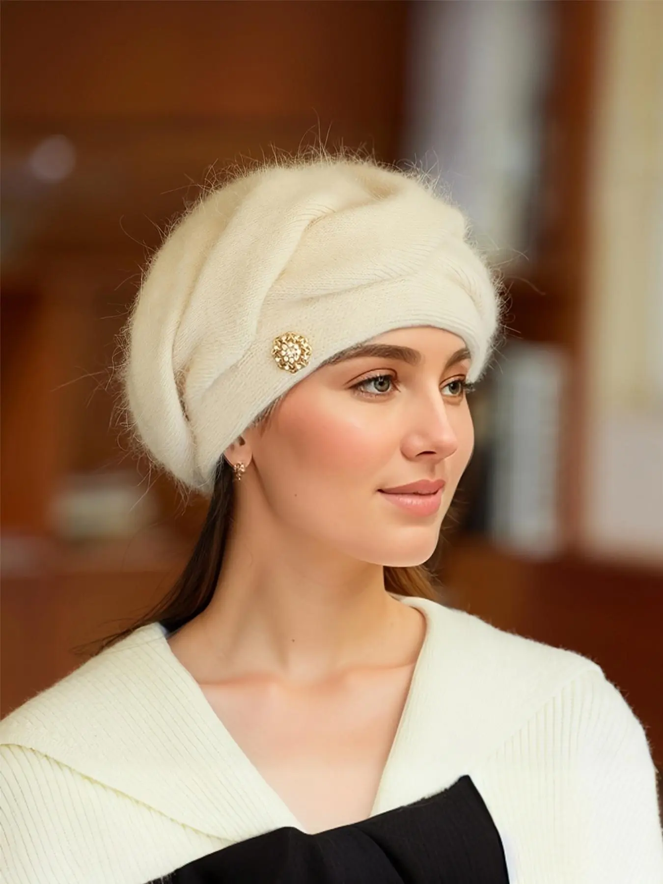 Women's Minimalist Temperament Solid Beret, New Style Elegant Rhinestone Decor Flower Design Beret Hat for Fall & Winter, Fashion Accessories for Women & Girls