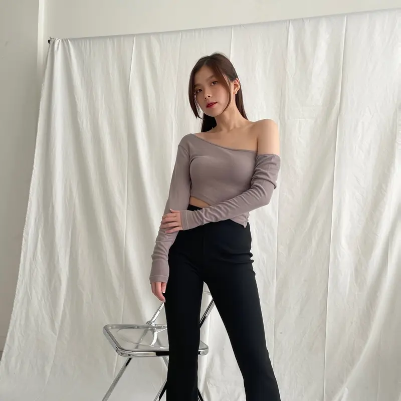 [ AUBREE ] Elle Top / Atasan Wanita Basic Crop Baju 3