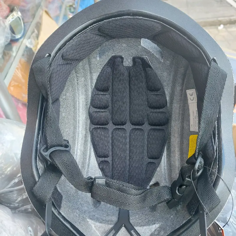 Nón  bảo hiểm ROC R18 đuôi nhọn nam châm tăng chỉnh chính hãng Roc full hộp đầy đủ phụ kiện Helmet 4