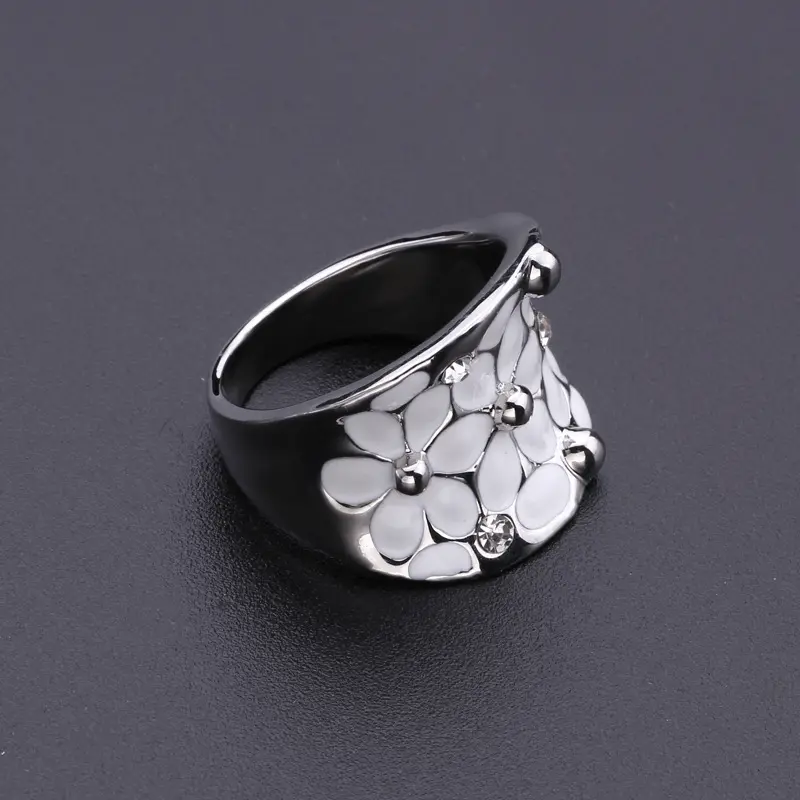 Elegant Temperament Band Ring With Flower Shape Pattern Oil Dripping Ring For Women 2