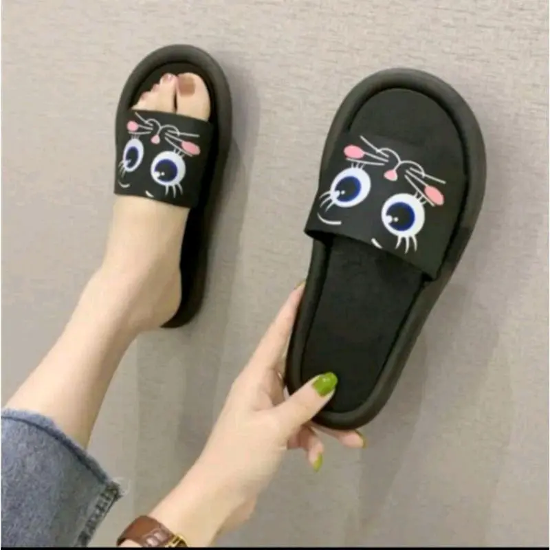 SANDAL WANITA DEWASA MOTIF MATA KUCING Dalam Ruangan Luar Ruang