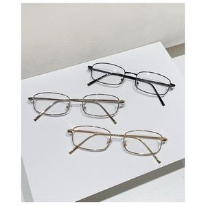 แว่นตาสายตาสั้น, เปลี่ยนสีไวต่อแสง, ทันสมัย, ป้องกันแสงสีฟ้า, ไม่มีองศา, กรอบนักเรียนอเนกประสงค์