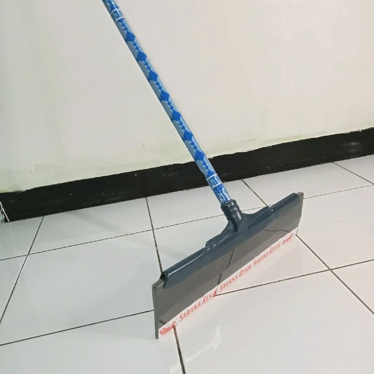 indichoco ( wiper ) wiper lantai karet floor wiper sapu air penyodok air pel lantai air pel air floor squeegee garukan air dorongan air tarikan air pembersih lantai serokan air karet gratis ongkir kuat wiper karet slaber selaber penyodok air lantai handle